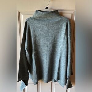 EVIDNT LA Women's Light Heather Gray Pullover Sweater Cuff Detail NWT M #1321